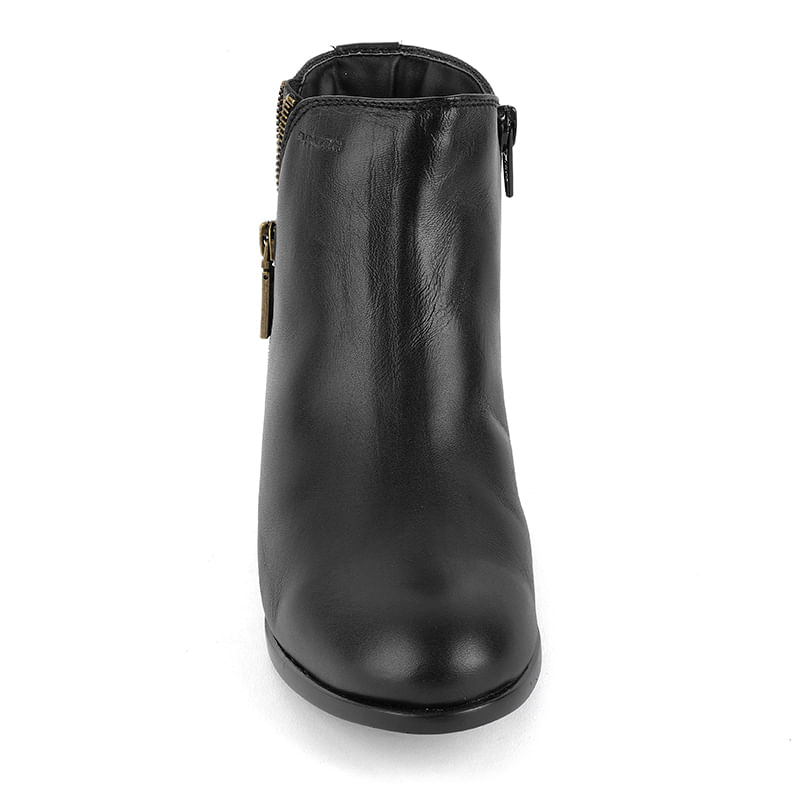 3_9911_negro